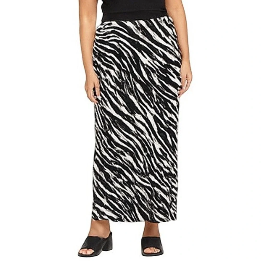 Know One Cares Zebra Print Pleated Midi Skirt Black & White Animal Print Size M‎